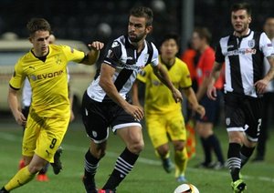 عدنان یانوزای