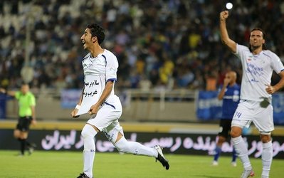 محسن کریمی: خوشحالم برای استقلال گلزنی کردم