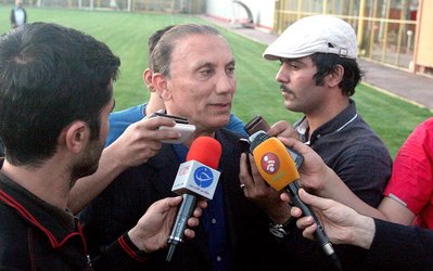 درخشان: احساس کردم عامل نتیجه نگرفتن و بدشانسی‌های پرسپولیس هستم