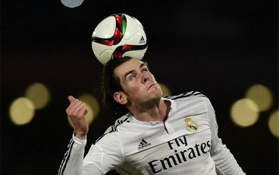 بیل:  با این ضربات سر کم‌کم احساس می‌کنم که دارم شبیه آلن شیرر می‌شوم