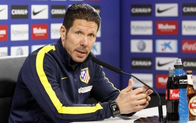 انتقاد دیه‌گو سیمئونه از خط دفاع آلمان / مدافعان مانشافت سرعتی نیستند