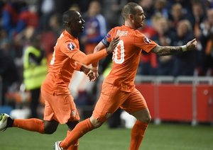 وسلی اشنایدر|None