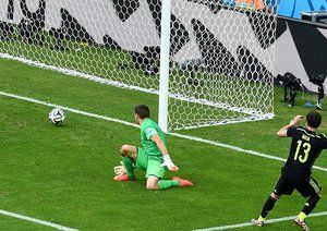 خوان ماتا|استرالیا 0-3 اسپانیا / مرحله گروهی جام جهانی