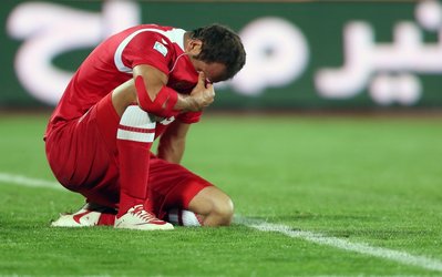 ستون یکشنبه: «فوتبال‌فارسی» | لاشه پرسپولیس در دست پیشکسوتان آن!