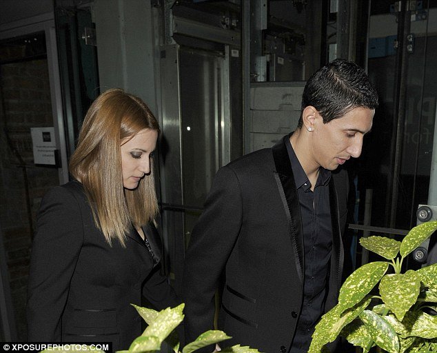 23B8EE4800000578-2859978-Angel_di_Maria_and_partner_Jorgelina_Cardoso_leave_their_first_M-a-40_1417677008381.jpg