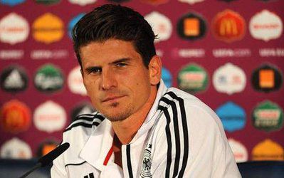 ماریو گومز به زودی به تمرینات فیورنتینا بازخواهد گشت