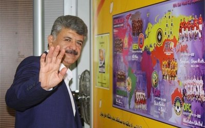 خلیلیان: وضعیت تیموریان با استقلال مشخص شود با او مذاکره می‌کنیم