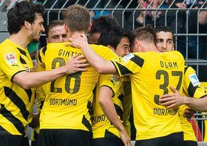 شادی بازیکنان دورتموند|بوروسيا دورتموند 2 - 0 اینتراخت فرانکفورت / بوندسلیگا
