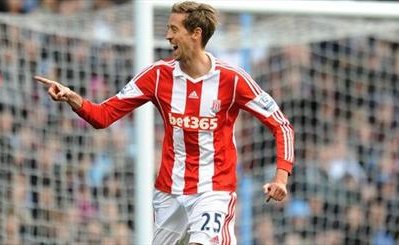 استوک سیتی در خانه استون ویلا پیروز شد