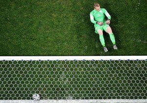 جاسپر سیلسن|عکس العمل جاسپر سیلسن ، گلر تیم ملی هلند در جریان ضربات پنالتی