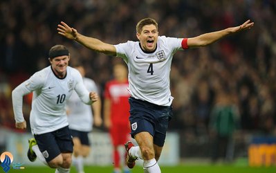 استیون جرارد: هری ردنپ باید بگوید چه کسانی بوده اند که نخواسته اند برای تیم ملی کشورشان بازی کنند