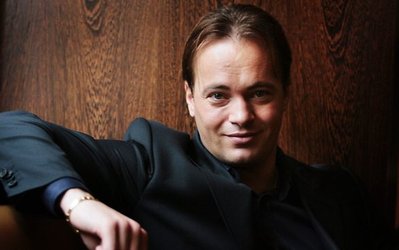 مارک بوسنیچ به هتل تیم ملی ایران رفت و صعود ایران را تبریک گفت