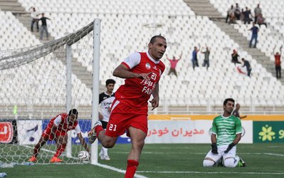 لیگ برتر | نیمه اول: برتری تراکتور مقابل نفت مسجدسلیمان و تساوی نفت و پیکان