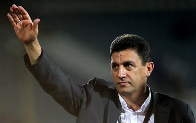 قلعه‌نویی:فدراسیون فوتبال جزیره‌ای اداره می‌شود/ وقتی قانون‌گذار تخلف می‌کند چه‌کسی پاسخگو است؟