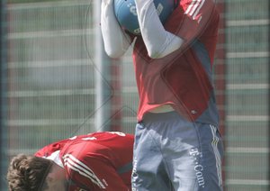 گالری تصاویر علی کریمی