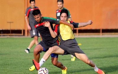 کامیابی‌نیا: می‌توانم هافبک بازیساز باشم اما پُست اصلی‌ام هافبک دفاعی است / هواداران نگران نباشند