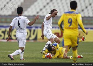 نفت 2-2 سپاهان / هفته ی پانزدهم|سپاهان نه نفره توانست دو گل خورده را در دقایق پایانی جبران کند.