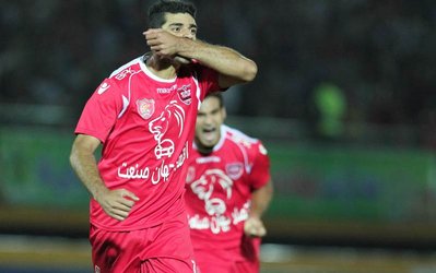 قراردادهای آماتور / به بهانه تلاش عجیب و سؤال‌برانگیز طارمی برای فرار از پرسپولیس