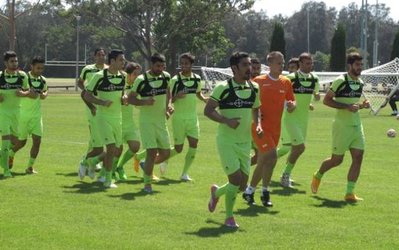 جام ملتهای آسیا 2015 | سؤال کفاشیان و نبی و رد فعالیت کیروش در شبکههای اجتماعی در تمرین امروز تیم ملی