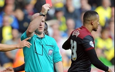 عکس روز | حرکت مشابه پیام صادقیان در لیگ دسته اول انگلیس