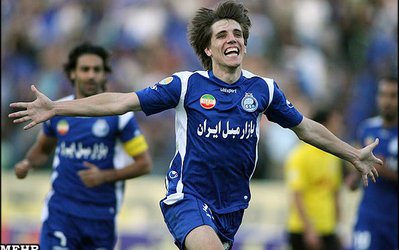 جان واریو، فرناندز و مهاجم بولیوی تماشاگران ویژه بازی ایران