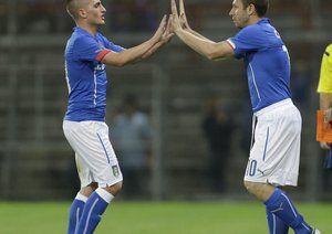 مارکو وارتی|لحظه تعویض شدن هافبک جوان ایتالیا وراتی .