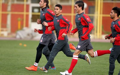 حاشیه تمرین پرسپولیس | تکرار سانتر از جناحین و پنالتی / طارمی هم تمرین کرد