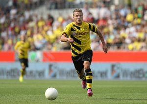 چیرو ایموبیلِ|فرار ایموبیله به سمت دروازه اسن.