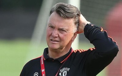 فان خال: برابر آرسنال به چیزی کمتر از برد فکر نمی‌کنیم