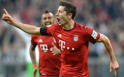 بوندسلیگا | بایرن 5 - ولفسبورگ 1 / شاهکار لـوا، 5 گل در 9 دقیقه