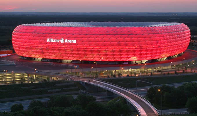 08 - Allianz Arena.jpg