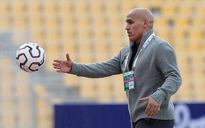 یک مصاحب جذاب و خواندنی با گزینه اول نیمکت استقلال / منصوریان: یک استقلالی – رئالی واقعی  هستم و همان قدر که روی استقلال تعصب دارم، به مادرید هم عشق می‌ورزم