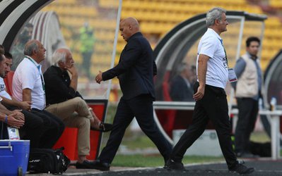 نگاه روز | هواداران استقلال تا کجا پای منصوریان می‌ایستند؟ / تیم منصوریان حرفی برای گفتن ندارد