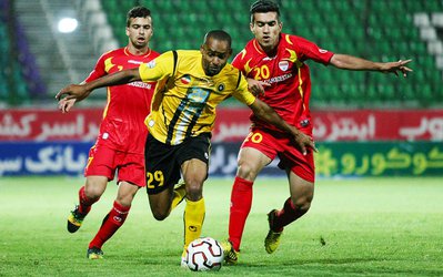 لیگ برتر | سپاهان 1 - فولاد 1 / تساوی فولادیهای کرواتی به سود استقلال