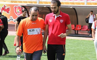 پليتيك درخشان جواب داد : عبدی به خاطر جایگاهش به پرسپولیس برگشت