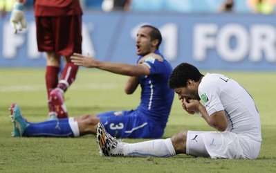 فدراسیون فوتبال اروگوئه به دنبال کاهش محرومیت سوآرس