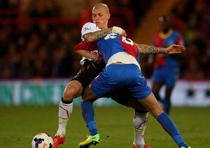 مارتین اسکِرِتل - مارتین اسکِرِتل|تلاش اسکرتل برای گرفتن مالکیت توپ از مارون چاماخ