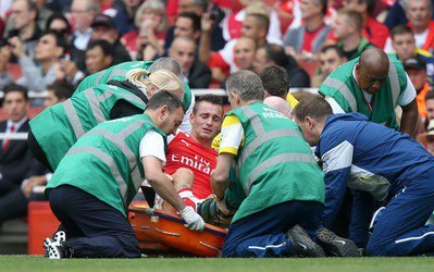 بدبیاری‌های آرسنال شروع شد