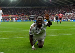 بافتیمبی گومیس|سوانسی 2 - 1 منچستر یونایتد / لیگ جزیره