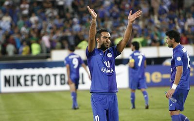 سياوش اكبرپور: متأسفانه چيزهايی‌ ديدم كه از فوتبال خسته شدم / دوست نداشتم بد و بیراه بشنوم که چرا سیـاوش خداحافظی نمی‌کند