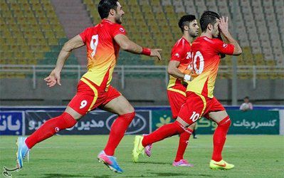 هفته هفدهم لیگ برتر فوتبال | برانکو به ساسان انصاری رسید، سپاهان به نفت