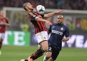 عادل تاربت - جاناتان|کنترل توپ زیبای تربت بازیکن میلان