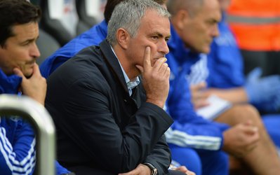 Simon Johnson | در بین چهار تیم باش و بمان