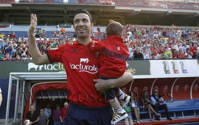 نکونام، بهترین بازیکن خارجی اوساسونا