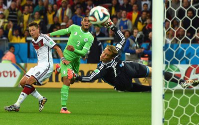 نیمه اول: آلمان 0 - الجزایر 0 / بازی خوب الجزایری‌ها در نیمه اول