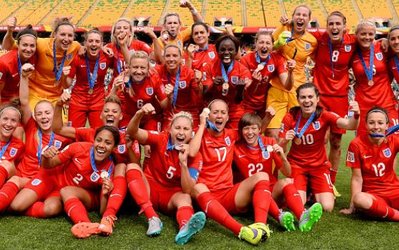 سوژه روز | توئیت اتحادیه فوتبال انگلستان جنجال برانگیز شد / FA متهم به جنسیت‌زدگی