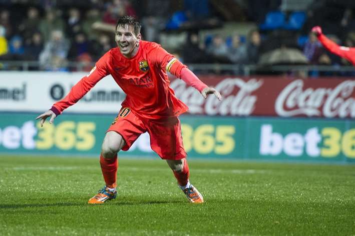 09 - Lionel Messi.jpg