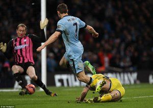 جیمز میلنر|منچستر سیتی 2 - 1 شِفیلد وِنزدِی / لیگ جزیره