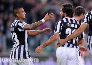 یوونتوس 4-0 کاتانیا / هفته ی دهم|یوونتوس با اقتدار کاتانیا را از پیش رو برداشت.