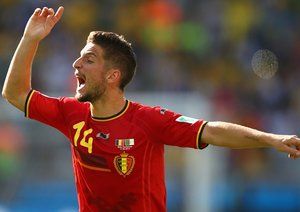 درایس مارتنس|جشن درایس مارتنس بعد از گلزنی برای تیم کشورش ، بلژیک.